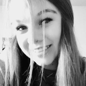 Meet your Posher, Raegan